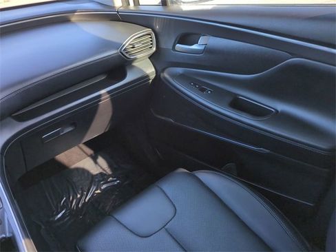 Used 2023 Hyundai Santa Fe SEL w/ Premium Package image 17