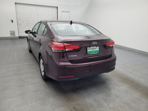 Used 2017 Kia Forte LX FWD image 6