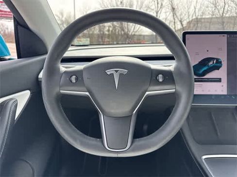 Used 2021 Tesla Model Y Long Range image 21