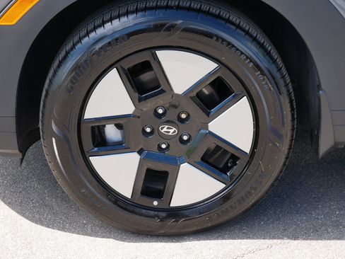 Certified 2026 Hyundai Santa Fe SE AWD/4WD image 15