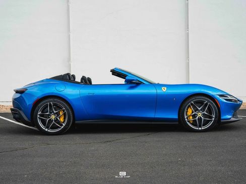 Used 2026 Ferrari Roma Spider RWD image 5