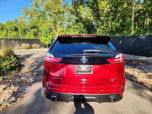 Used 2019 Ford Edge ST w/ Equipment Group 401A image 4