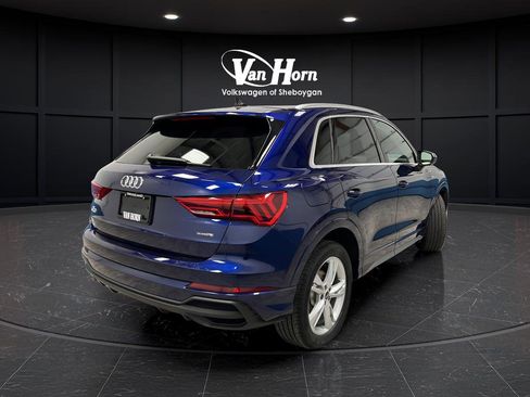 Used 2024 Audi Q3 2.0T Premium w/ Convenience Package image 3