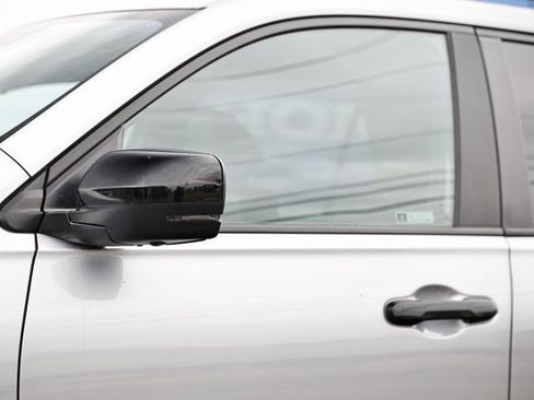 Used 2024 Honda Pilot TrailSport image 6