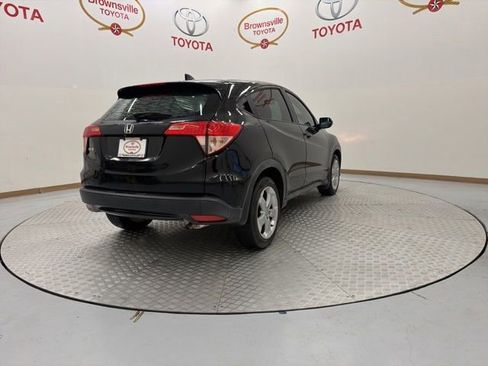 Used 2016 Honda HR-V LX image 8