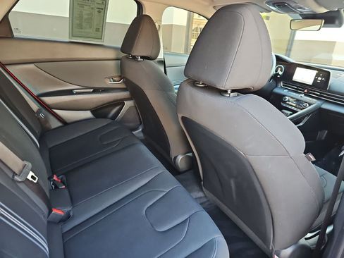 Used 2023 Hyundai Elantra SEL w/ Convenience Package FWD image 16