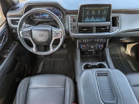 Used 2023 Chevrolet Tahoe Z71 w/ Luxury Package AWD/4WD image 8