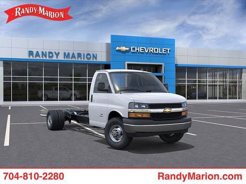 New 2026 Chevrolet Express 3500 w/ Power Convenience Package RWD image 1
