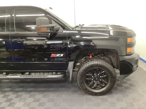 Used 2019 Chevrolet Silverado 2500 LTZ w/ Duramax Plus Package AWD/4WD image 25