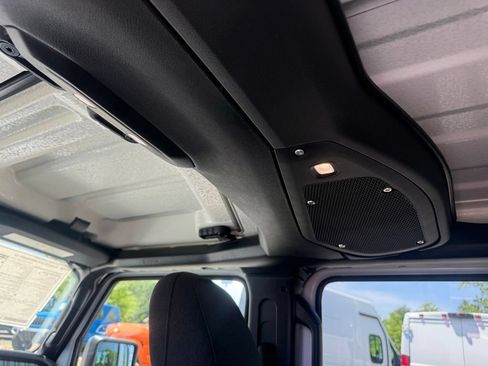 New 2026 Jeep Gladiator Sport AWD/4WD image 41