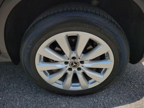 Used 2021 Mercedes-Benz GLC 300 image 33