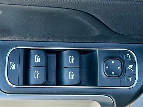 Certified 2021 Mercedes-Benz GLB 250 4MATIC image 34