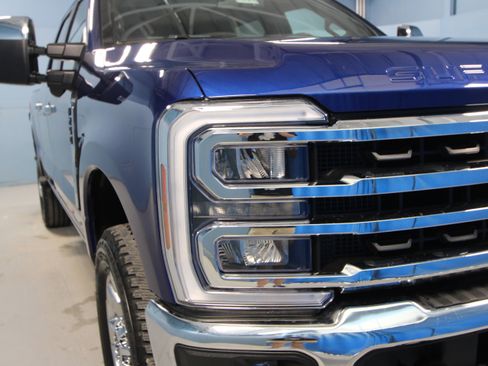New 2026 Ford F250 King Ranch w/ Chrome Package AWD/4WD image 34