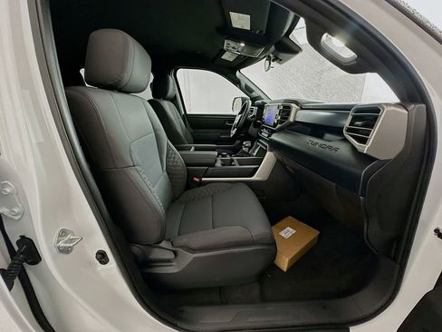 Certified 2026 Toyota Tundra SR5 RWD image 28