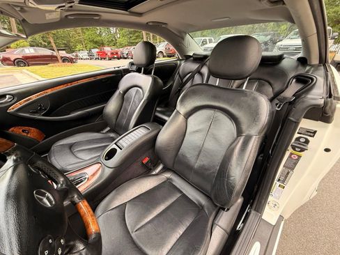 Used 2008 Mercedes-Benz CLK 350 Coupe image 47
