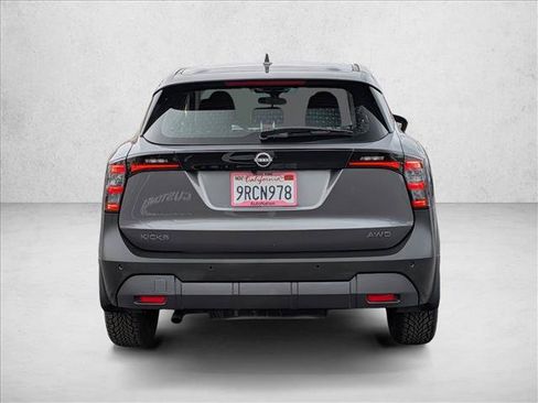 Used 2025 Nissan Kicks S AWD/4WD image 7