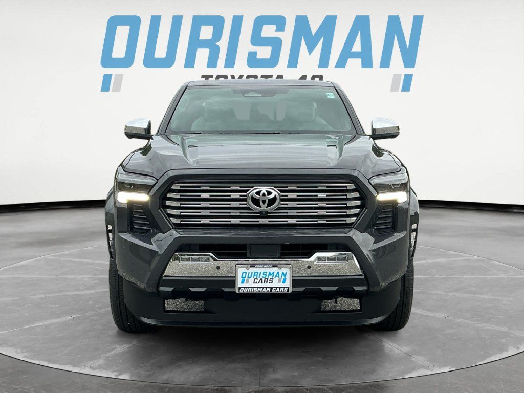 Used 2024 Toyota Tacoma Limited w/ Limited Package (LT) AWD/4WD image 2