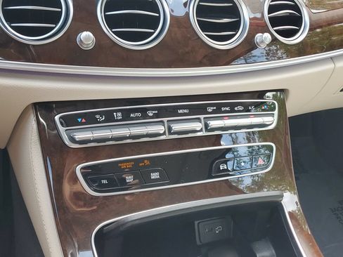 Used 2023 Mercedes-Benz E 350 Sedan image 28