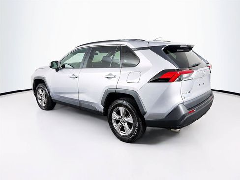 Used 2023 Toyota RAV4 XLE AWD/4WD image 9