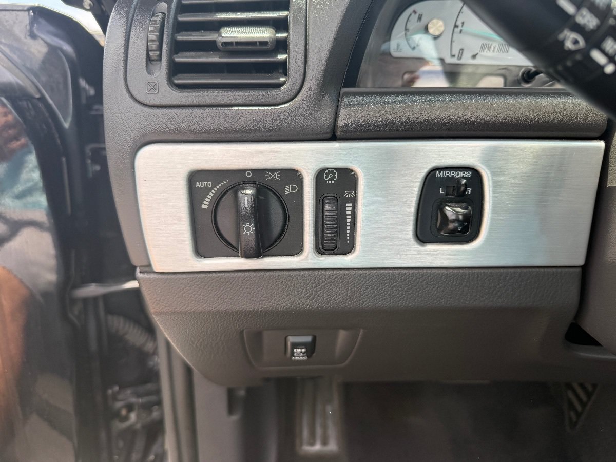 Used 2002 Ford Thunderbird RWD image 20