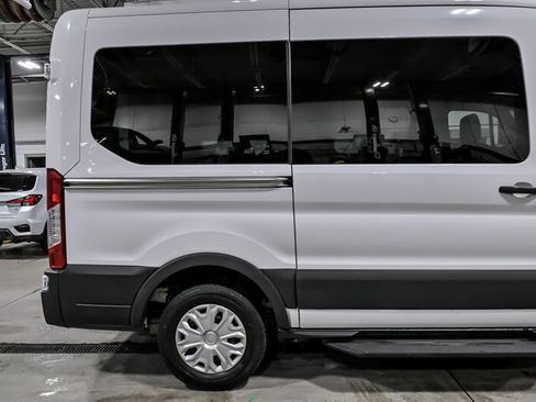 Used 2019 Ford Transit 150 XLT image 5