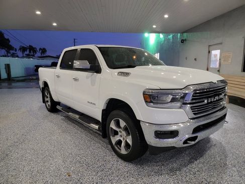 Used 2020 RAM 1500 Laramie AWD/4WD image 7