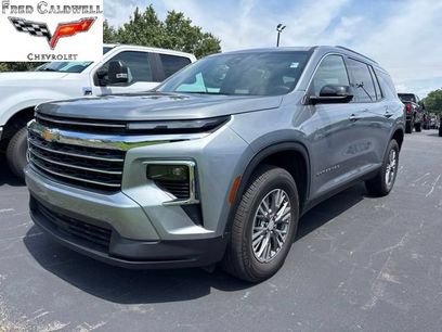 Certified 2026 Chevrolet Traverse LT w/ Driver Confidence Package