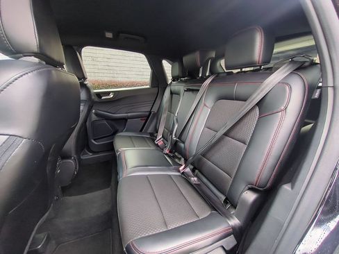 Used 2025 Ford Escape ST-Line FWD image 27