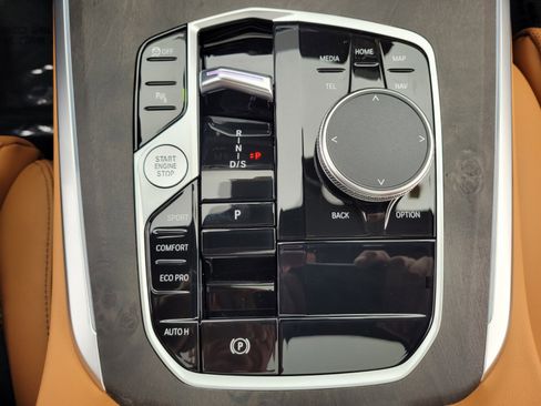 New 2026 BMW X5 sDrive40i image 25