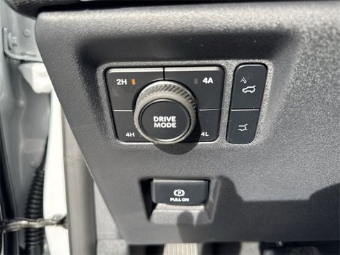 New 2025 Ford Expedition Max Active image 28