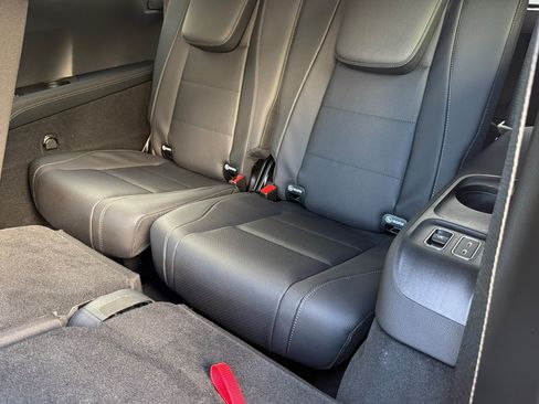 New 2026 Mercedes-Benz GLS 450 4MATIC image 14