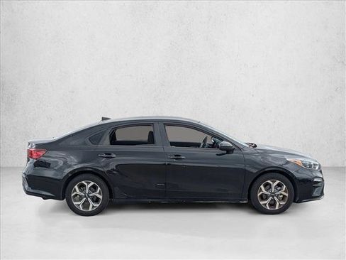 Used 2021 Kia Forte LXS FWD image 4