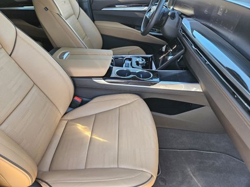 Used 2026 Cadillac Escalade Luxury w/ Touring Package RWD image 6