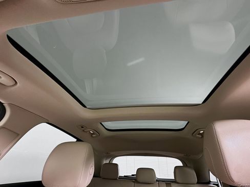 Certified 2019 Mercedes-Benz GLC 300 4MATIC image 23