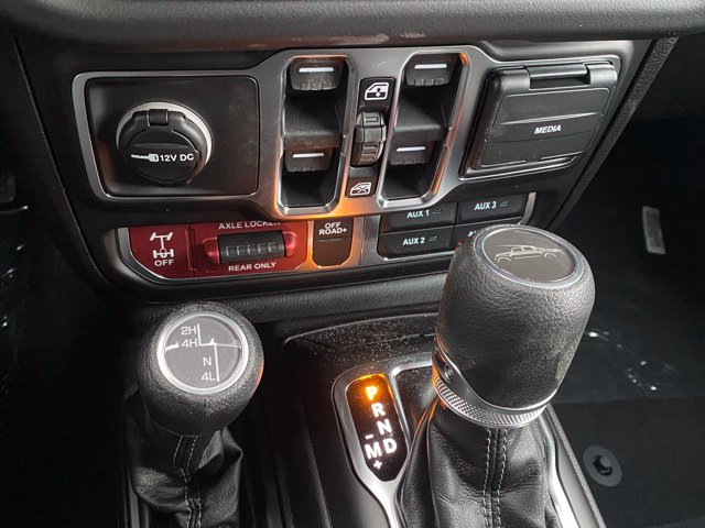 New 2026 Jeep Gladiator Mojave w/ Safety Group AWD/4WD image 21