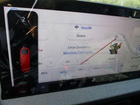 New 2025 Ford Maverick XLT w/ XLT Luxury Package image 6