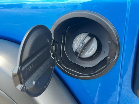 New 2025 Jeep Wrangler Rubicon w/ Safety Group image 19