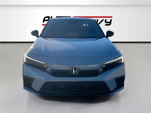 Used 2023 Honda Civic Sport image 2