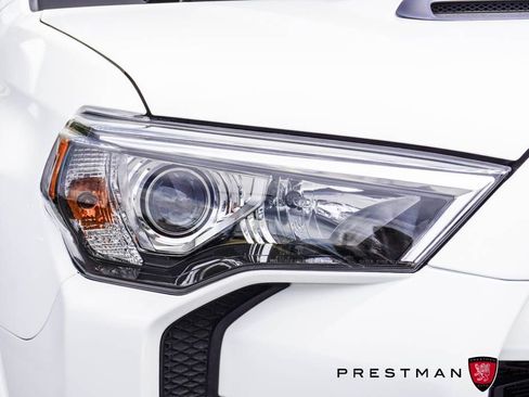 Used 2020 Toyota 4Runner TRD Off-Road Premium image 22