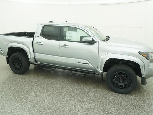 New 2025 Toyota Tacoma SR5 image 27