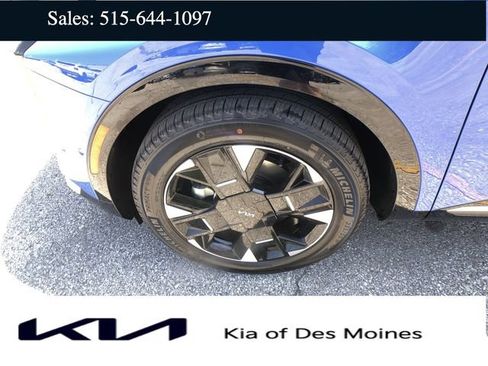 New 2026 Kia Sportage SX FWD image 11