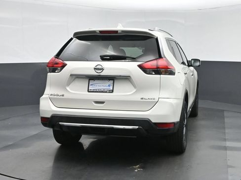 Used 2017 Nissan Rogue SL w/ SL Premium Package AWD/4WD image 6