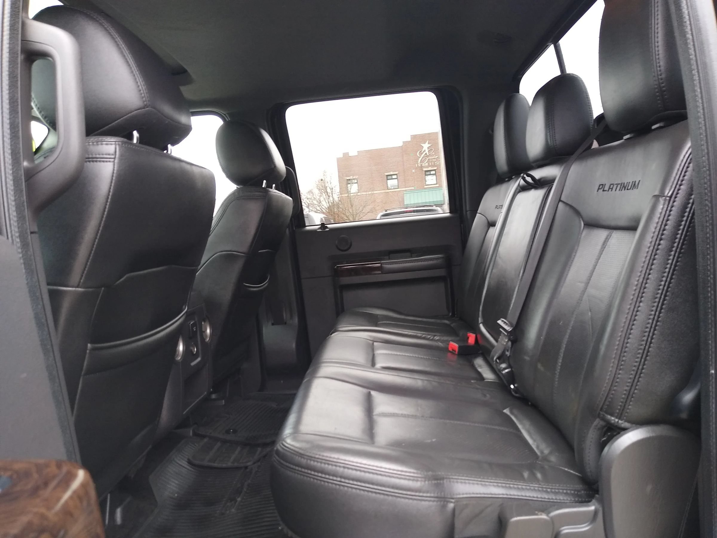 Used 2013 Ford F250 Platinum w/ FX4 Off Road Pkg AWD/4WD image 16