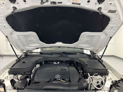 Used 2020 Mercedes-Benz GLC 300 300 4MATIC image 13