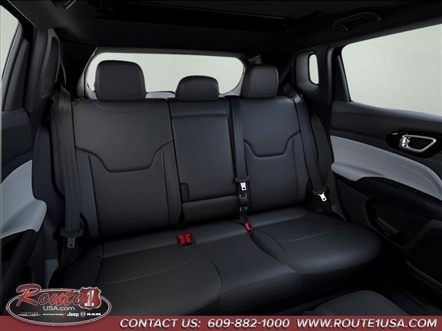 New 2026 Jeep Compass Limited w/ Sun, Sound & Navigation Group AWD/4WD image 16