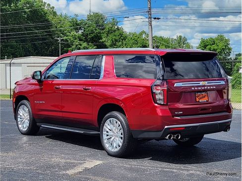 Used 2024 Chevrolet Suburban High Country AWD/4WD image 7