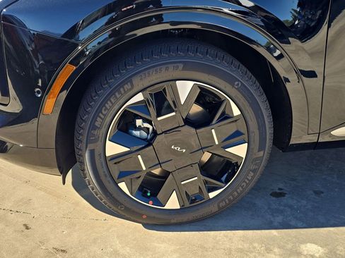 New 2026 Kia Sportage SX image 38