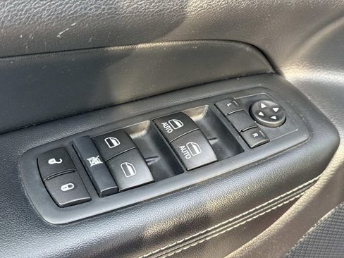 Used 2017 Jeep Grand Cherokee Limited w/ Luxury Group II AWD/4WD image 17