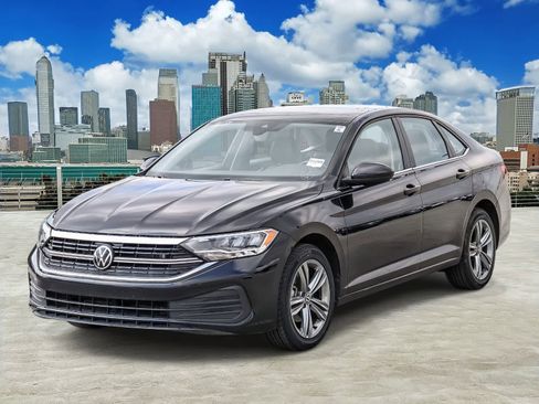 Certified 2024 Volkswagen Jetta SE image 1