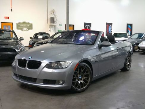 Used 2009 BMW 328i Convertible RWD image 2
